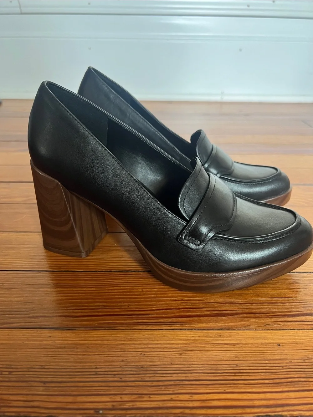 Naturalizer Black Leather Platform Loafer Pumps Chunky Wood Block Heel NWOB 6.5